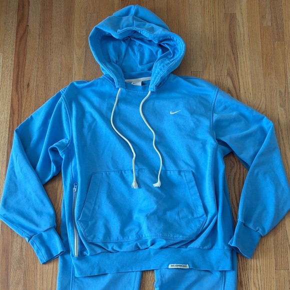 Nike Vibrant Blue Hoodie and Jogger Set - Picture 3 of 8